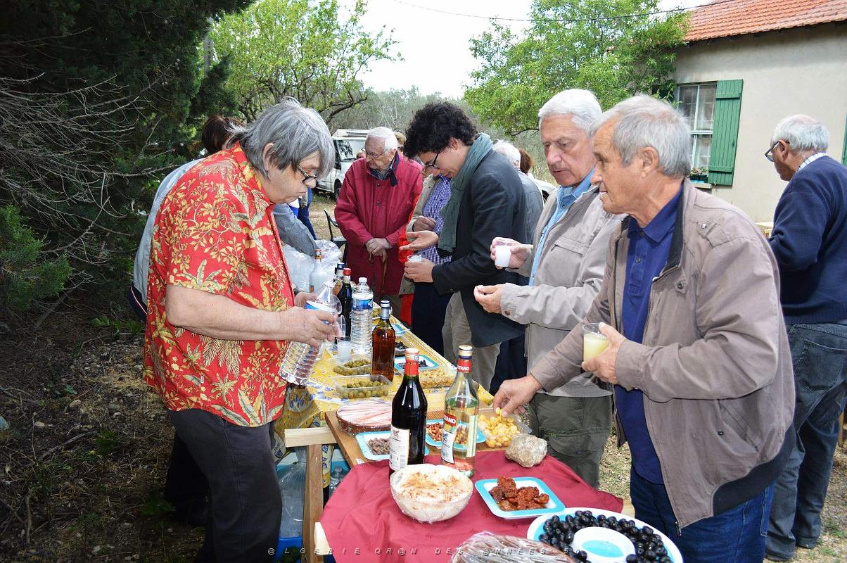 2016 05 19 ETANG DE BERRE PAELLA AVEC LE CERCLE ALGERIANISTE (11).JPG